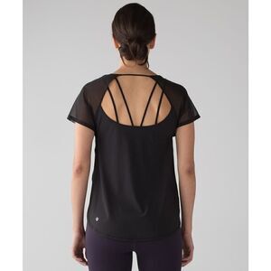 Lululemon Anew Short Sleeve Black Size 4-6 Small